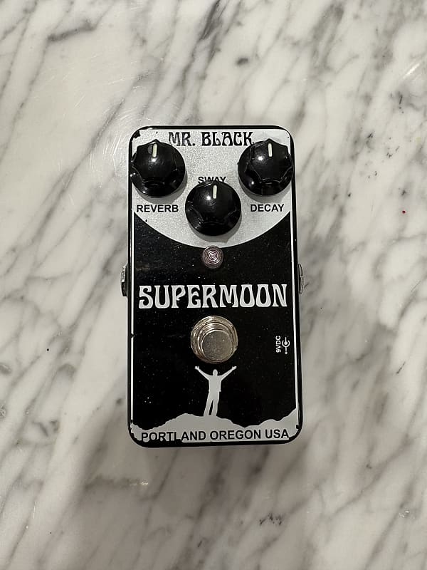 Mr. Black Supermoon