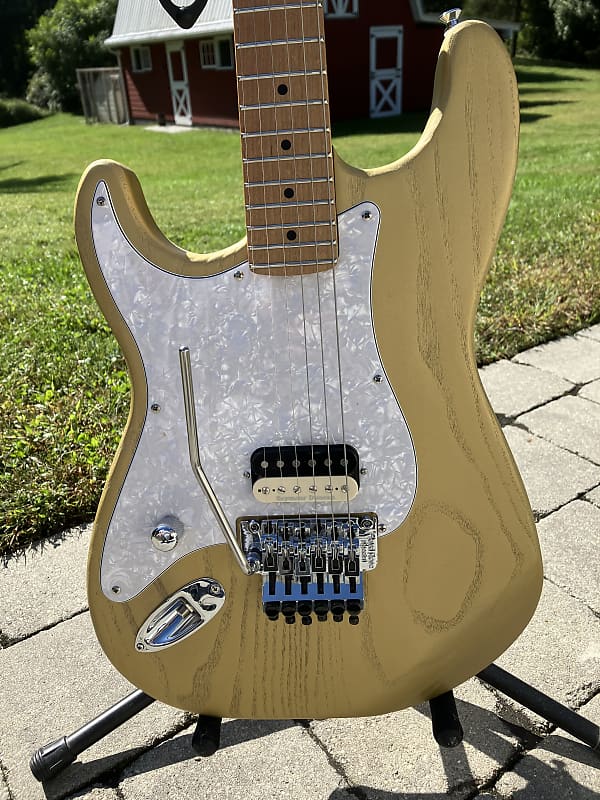 Left handed on sale super strat