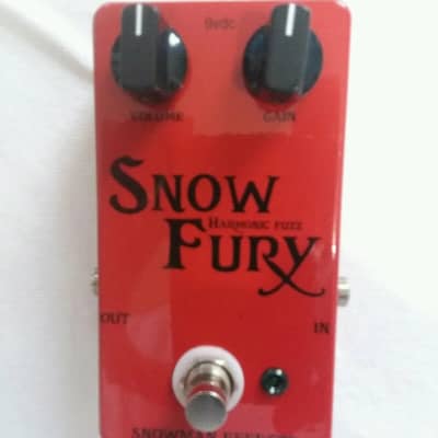 Snowman Effect  Snow Fury harmonic fuzz  Red image 1