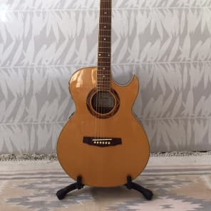 Ibanez Performance Series, PC300CENT Cutaway W/ Electronics