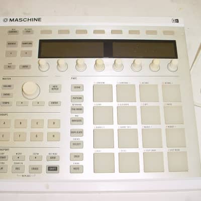 Native Instrument Maschine mkII Groove Production Studio - White image 3