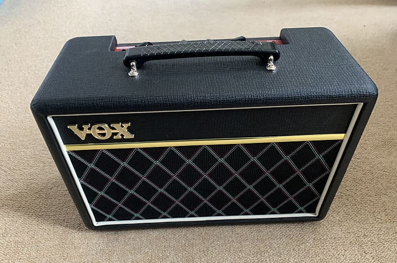 Vox Pathfinder Bass 10 Practice Bass Combo image 1