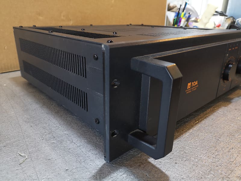 TOA P-150D Professional Power Amplifier In Excellent Condition - 2 Available