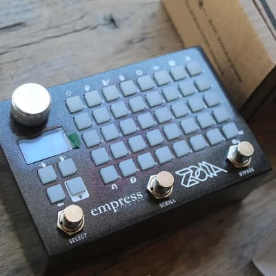 EMPRESS "Zoia image 2