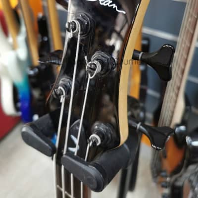 Dean Guitars Evo XM Electric bass short scale - Black color image 2