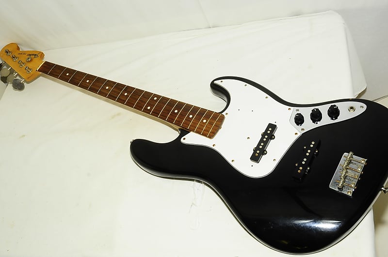 Fender Japan Jazz Bass R Serial Made in Japan Electric Bass