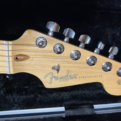 Fender-Roland GC-1 GK-Ready Stratocaster 2007 Made in USA Fender-Roland GC-1 GK-Ready Stratocaster 2007 Made in USA