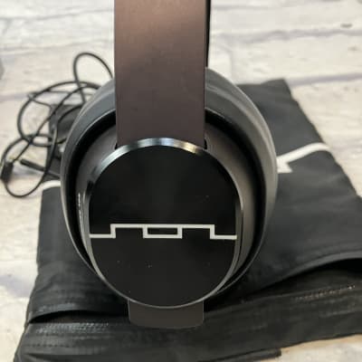 Sol Republic Master Tracks XC Over Ear Headphones image 3