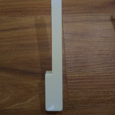 EMU EMAX II - E7 Replacement Key 2 of 4