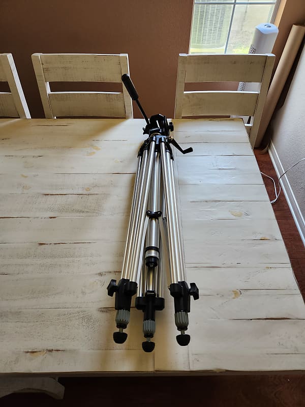Manfrotto Bogen 3046 Tripod & 3126 Head Reverb