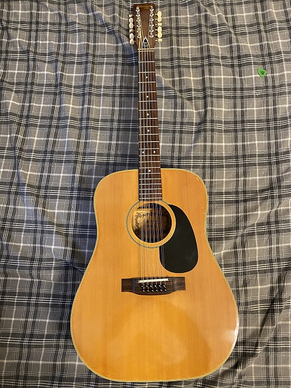 Yamaki Folk Deluxe 12 string 1972