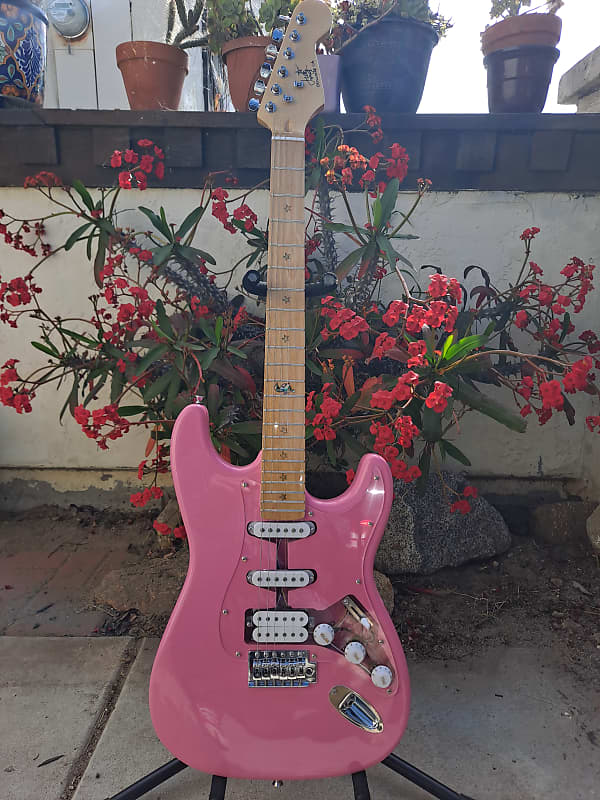 Juicy guitars ssh 2023 bubble gum pink reverb