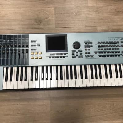 Yamaha Motif XS 6 Production Synthesizer 2000s - Gray