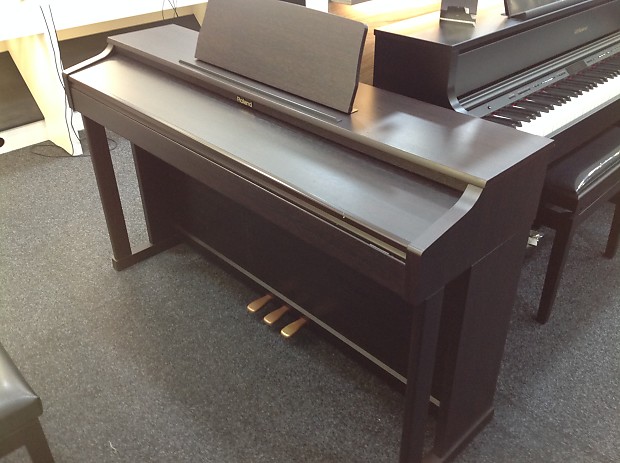 ROLAND HP201 Digital Piano Rosewood SN ZX53972 12 Months Warranty