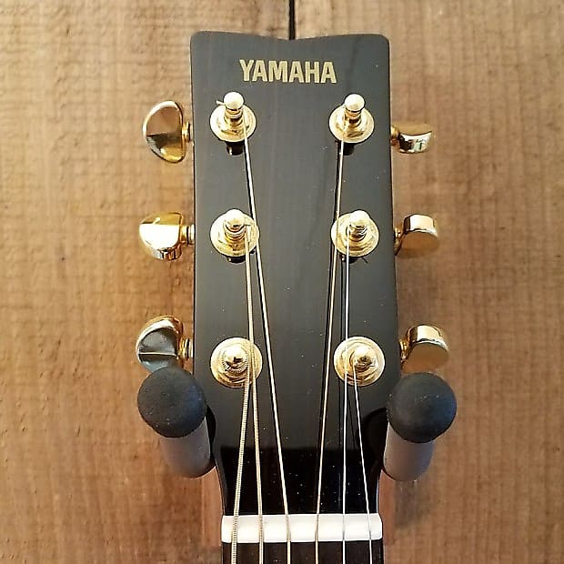 Yamaha DW-7 Dreadnought Acoustic Guitar Natural w/ Hardshell