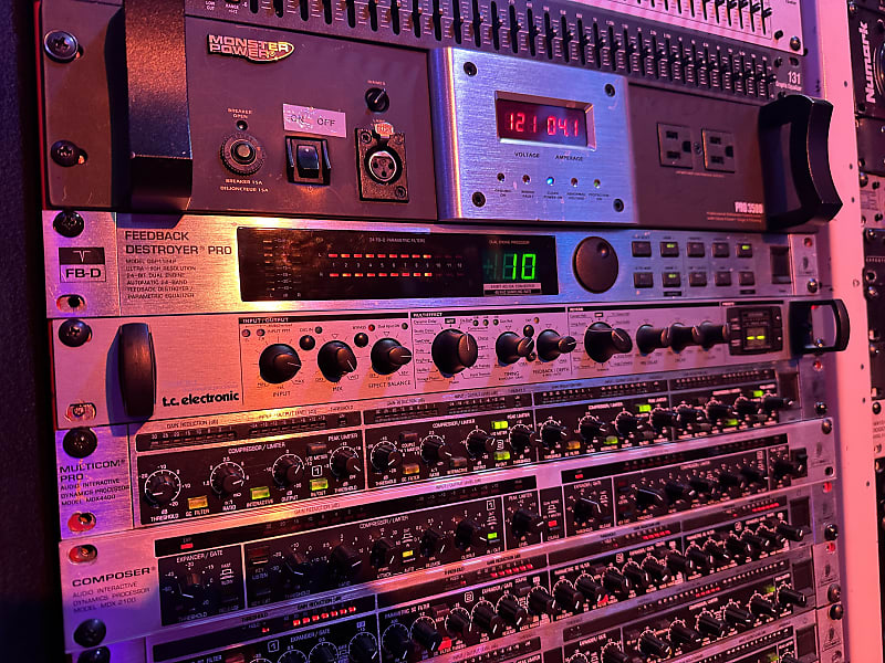 TC Electronic M300 Dual Engine Effects Processor | Reverb