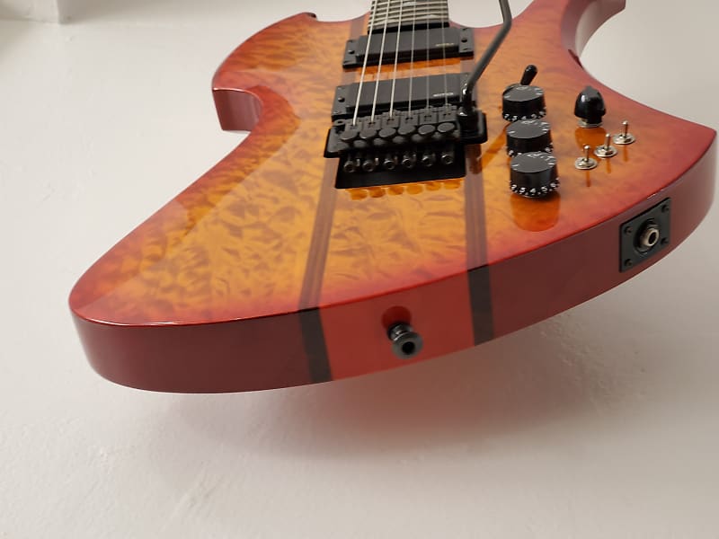 B.C.リッチ　モッキンバード EMG81搭載 B.C. Rich Mockingbird ST EMG's | Reverb