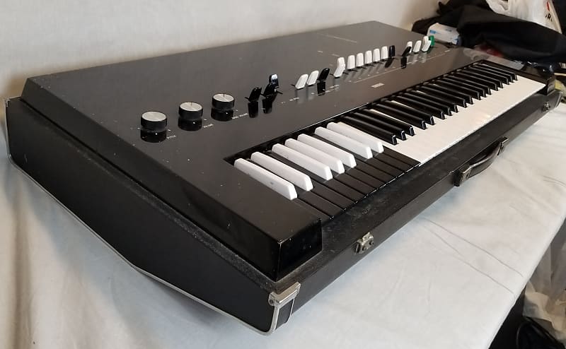 Yamaha YC-20 Pre Owned Vintage 70s Combo Organ Black W/ Stand