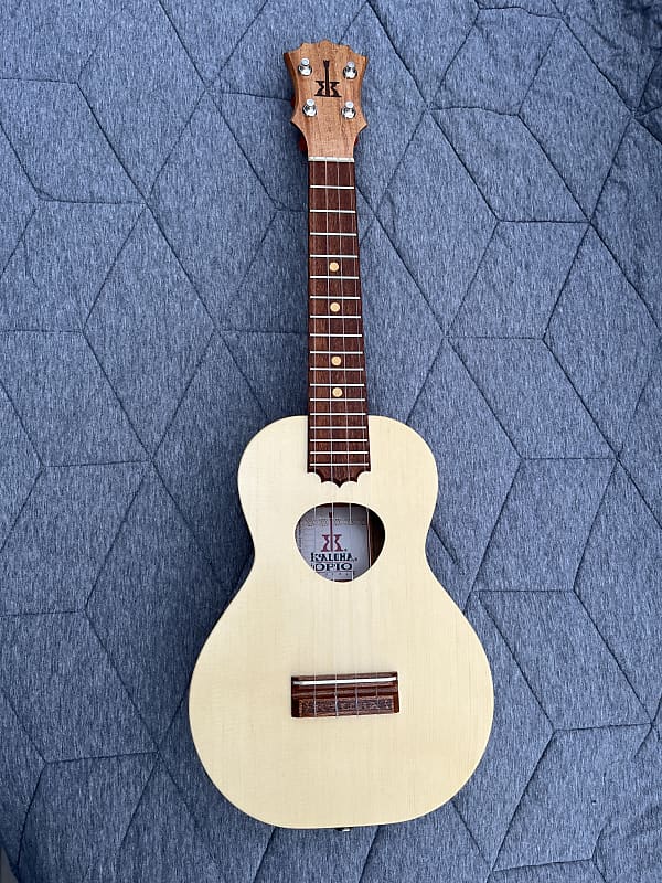 KoAloha KCO10S Concert Ukulele w/Case Mint Reverb