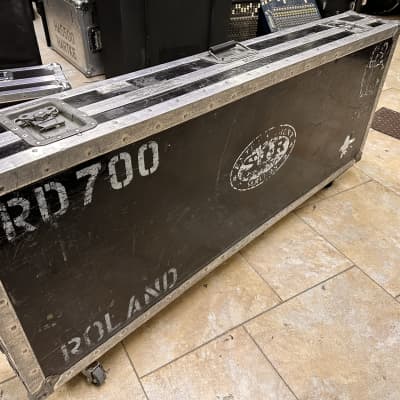 A&S ATA Rolling Case to Fit Roland RD-700 88 Note Keyboard or Similar