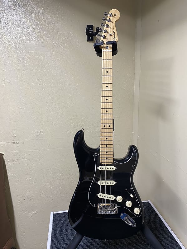 Fender Player Stratocaster HSS Plus Top 2021 MIM Blue Burst
