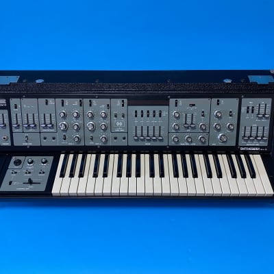 Rare ! Roland SH-5 44-Key Synthesizer serviced.