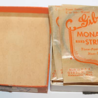 Vintage 1950's Gibson Mona-Steel Strings 1 box 9 Strings C or 4th Wound Orange Kalamazoo Case Candy image 2