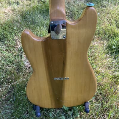 1973 Fender Musicmaster in Natural- Professional set up- Fender hard shell case image 19