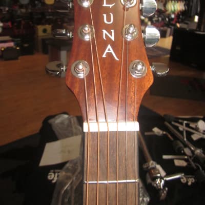 Luna Wabi Sabi Folk Solid Spruce Top A/E Guitar image 6