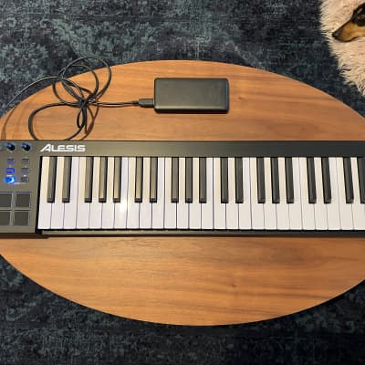Alesis V49 49-Key USB MIDI Controller with Beat Pads 2017 - 2022 - Black