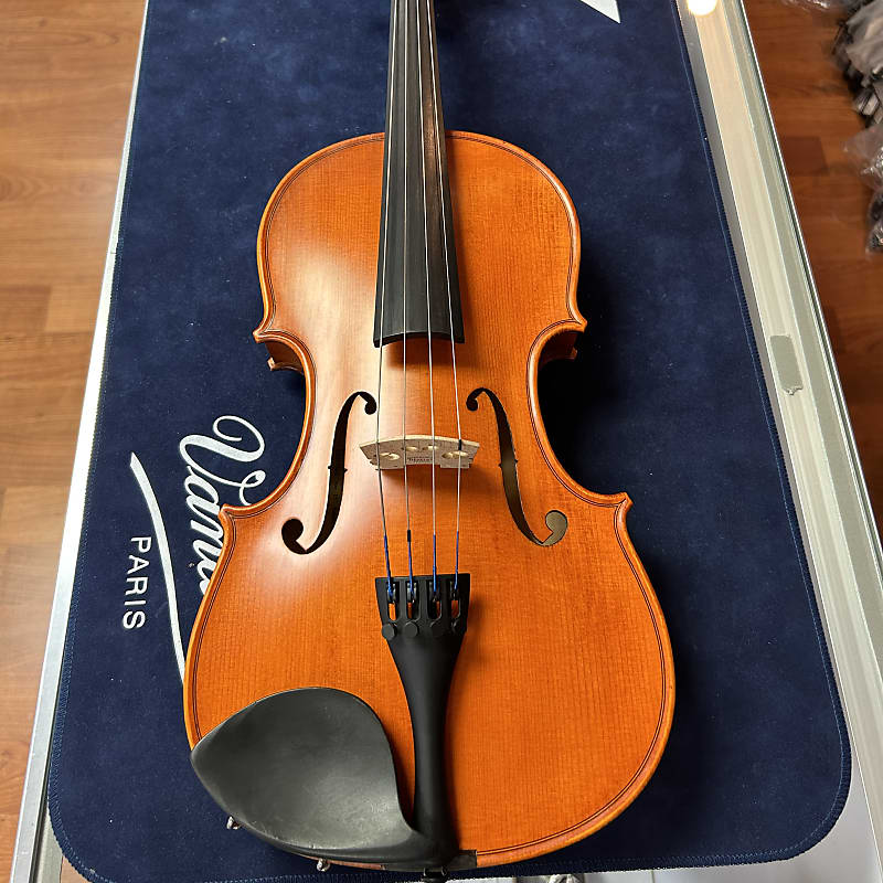 Eastman Viola 15" w/ Satin Finish Reverb