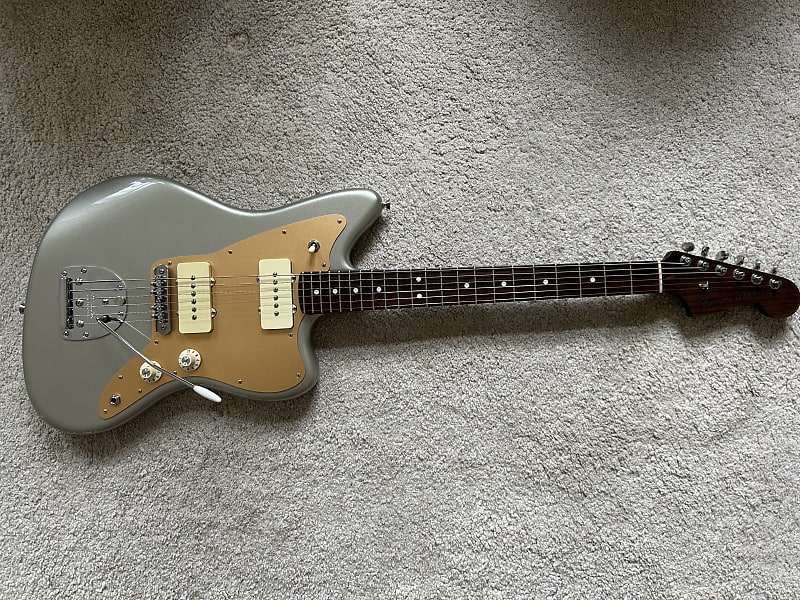ギター Fender Jazz Master / Cunife Mastery Mod Fender unveils Made In Japan Traditional 60s Jazzmaster with