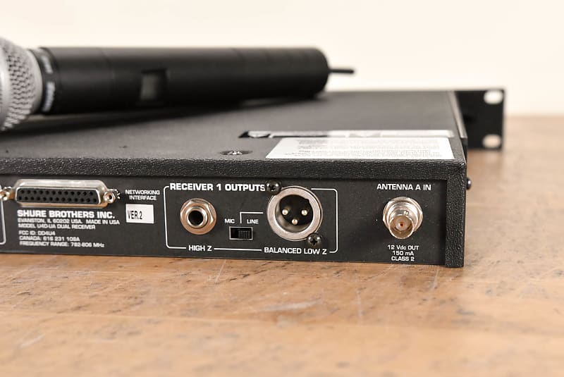 SHURE ワイヤレス受信機 U4D 1本, SHURE U2-JB 2本 SHURE ワイヤレス