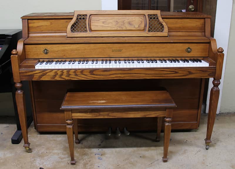 Lowrey upright deals piano