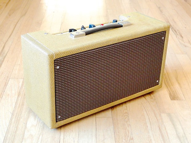Fender tweed amp head top
