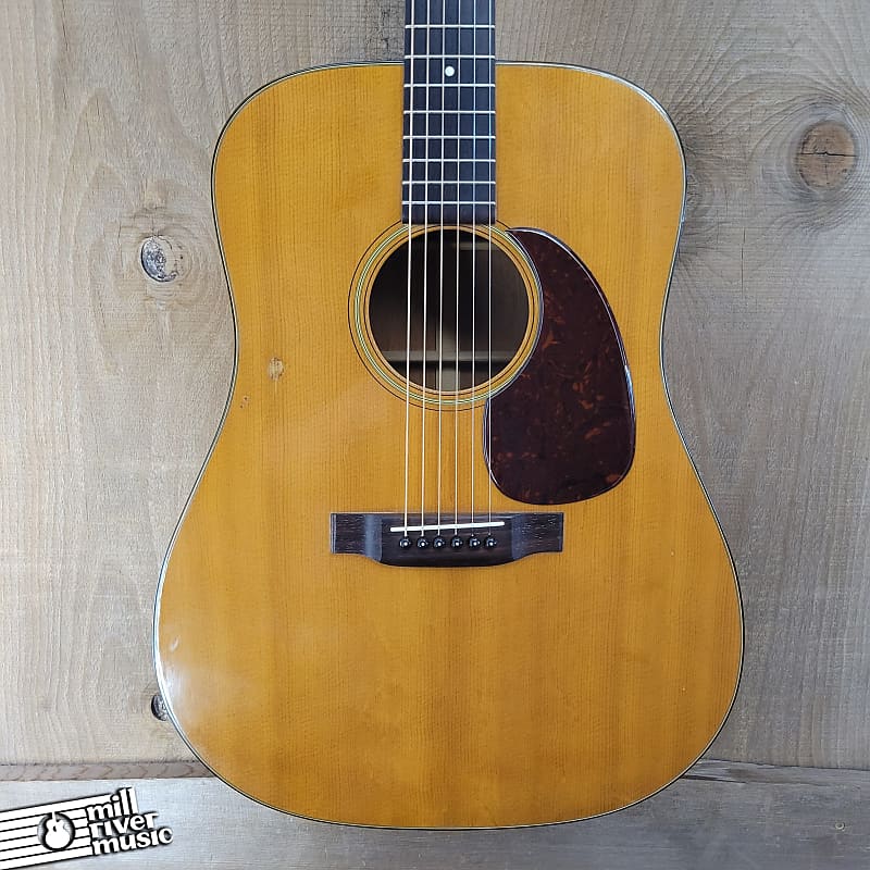 Martin D-18 Dreadnought Vintage 1970 w/ Original Case