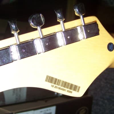Tagima TW-61 Sunburst  Offset body electric guitar with Fender Tweed gig bag image 11