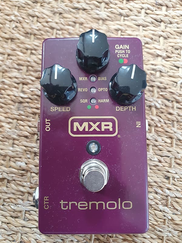 MXR M305 Tremolo