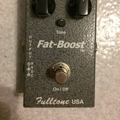ギター Fulltone Fat-Boost V1 Fat-Boost - Fulltone Fat-Boost - Audiofanzine