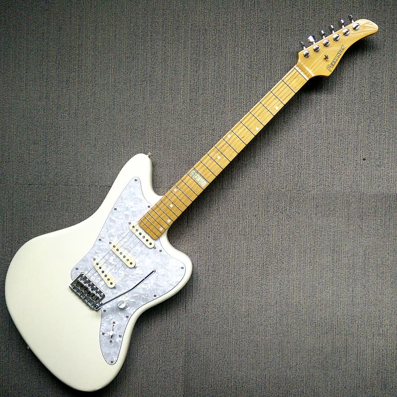 Fernandes Decade 125 SID Jazzcaster Shinji Signature Model White Made In  Japan