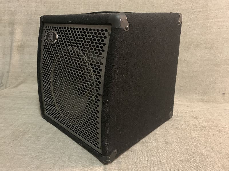 Ampeg PB110H 10” Speaker Cabinet 4 OHMS 200W Black Made in USA Incredibly  Lightweight