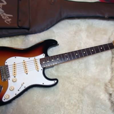 ST-62-85 JVシリアル -3 Tone Sunburst- 1983年製【USED