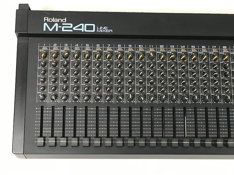 Roland ローランド 24ch LINE MIXER M-240 - メルカリ