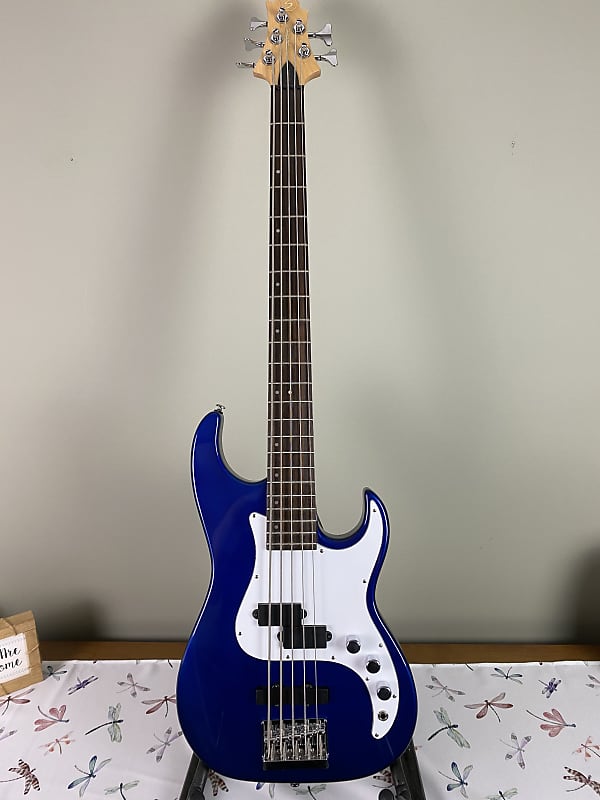 Samick Greg Bennett CR15MBM Electric Bass – Metallic Blue