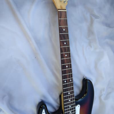 Stagg, LEFT HANDED Stratocaster Style Electric Guitar 2007, Tobacco Burst image 4