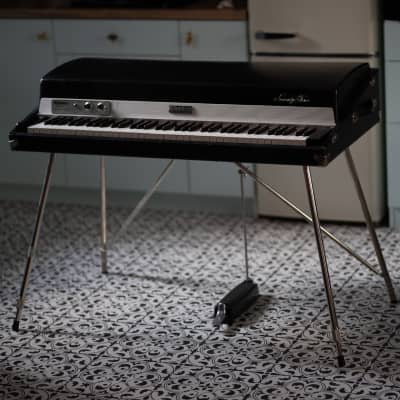 Rhodes Mark I Stage 73-Key Electric Piano 1975 - 1979 - Black Rounded Top image 2