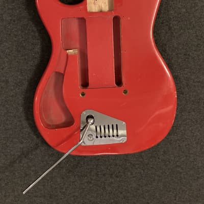 Hofner 173 LEFTY body+pickguard 1960’s - original red lacquer image 2
