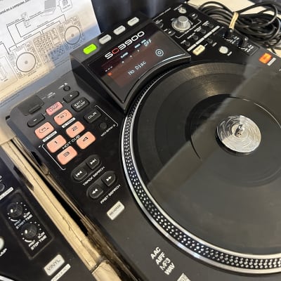 Denon DJ SC3900 Pair Of Digital Turntable Controller Media Denon DJ SC3900 Pair Of Digital Turntable Controller Media