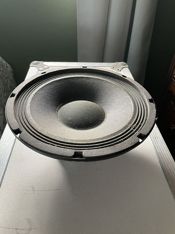 Ampeg sales replacement speakers