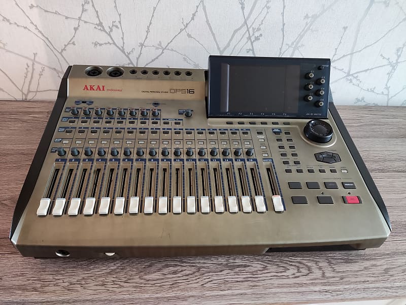 Akai DPS16 2004 - Grey